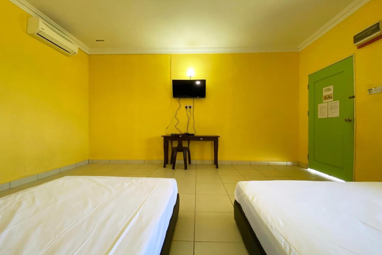 Oyo 90268 Lohan Point Lodge Ranau Buitenkant foto