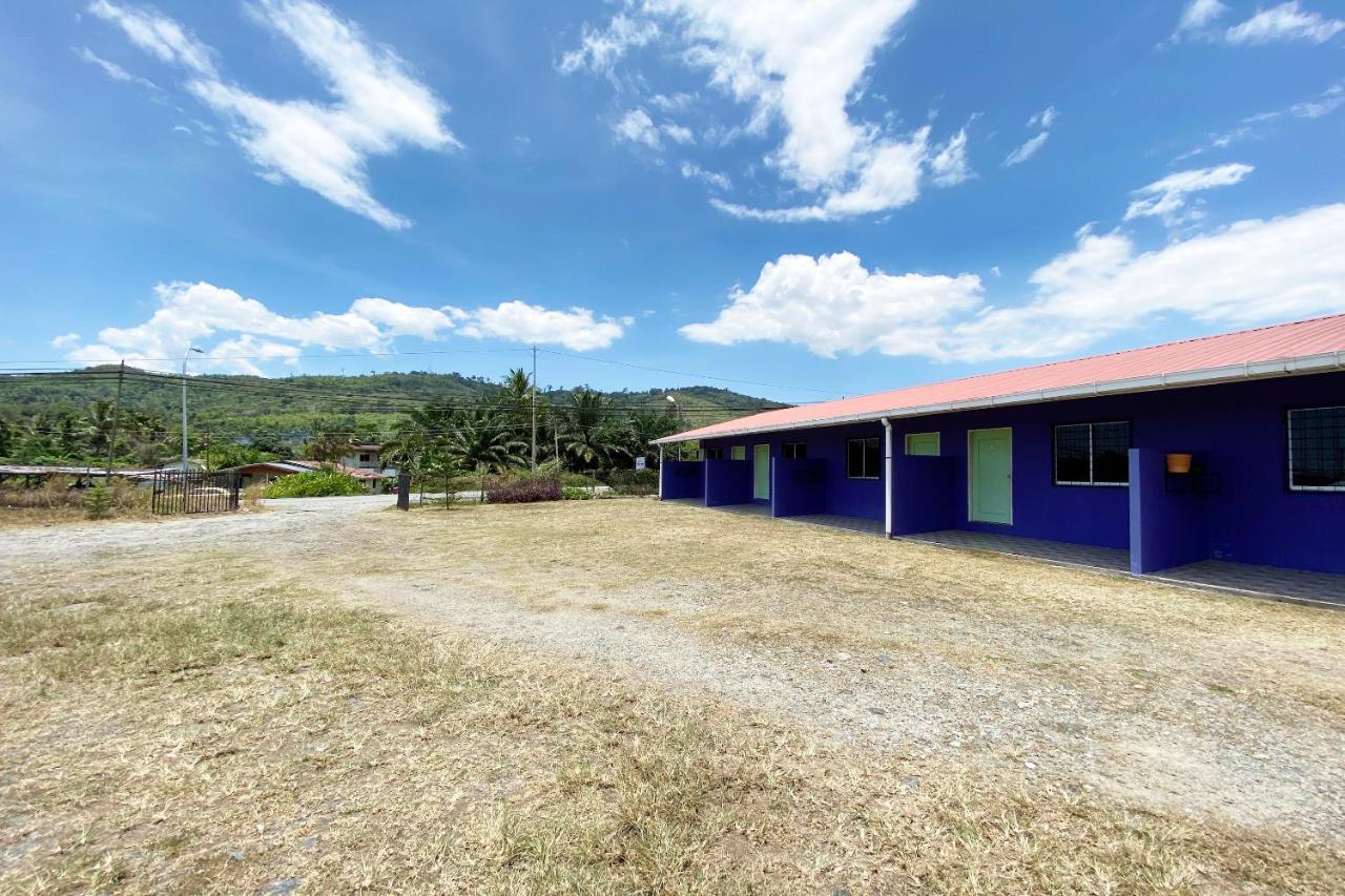 Oyo 90268 Lohan Point Lodge Ranau Buitenkant foto